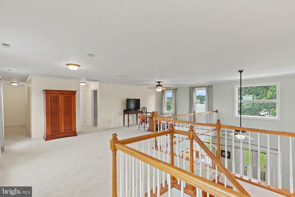 16405 FISHERMEN WAY