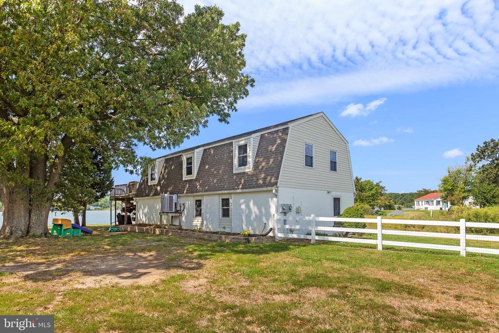 16405 FISHERMEN WAY