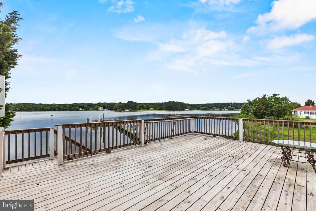 16405 FISHERMEN WAY