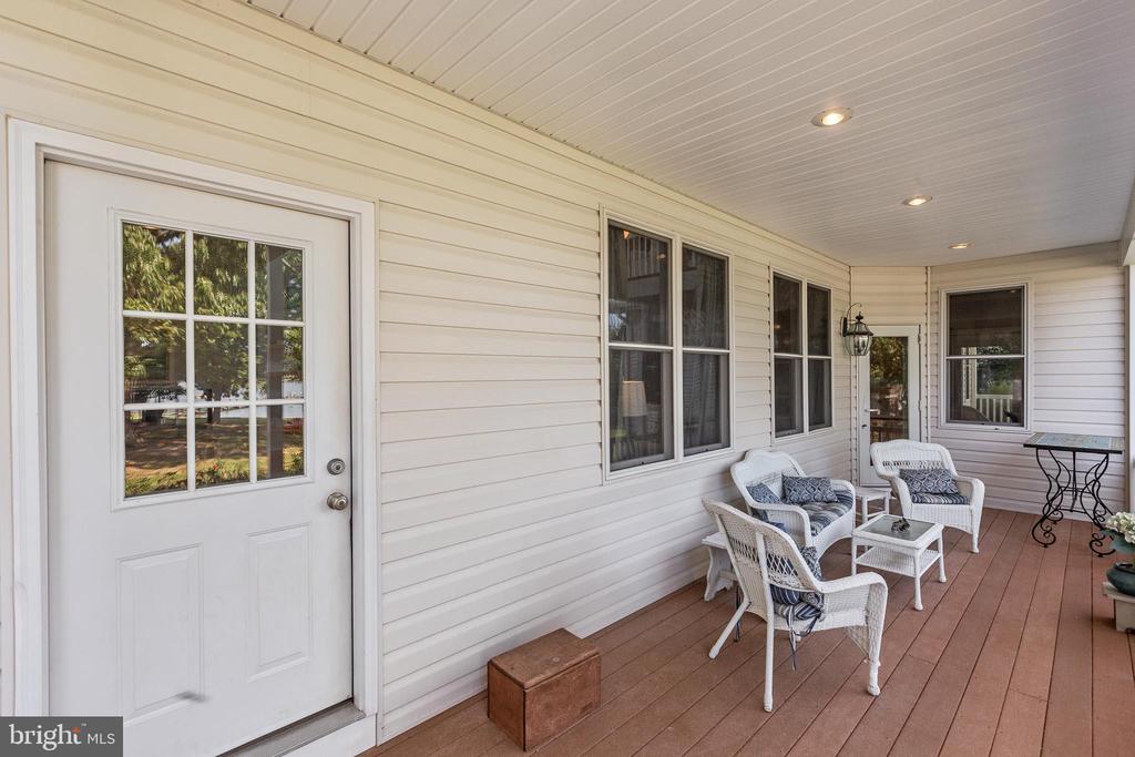 16405 FISHERMEN WAY