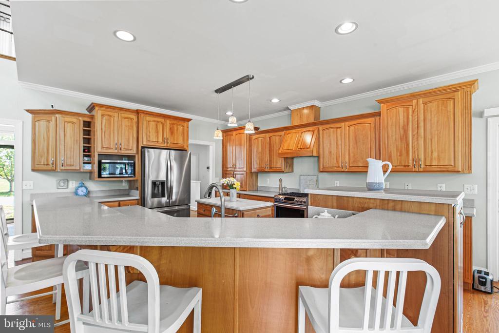16405 FISHERMEN WAY