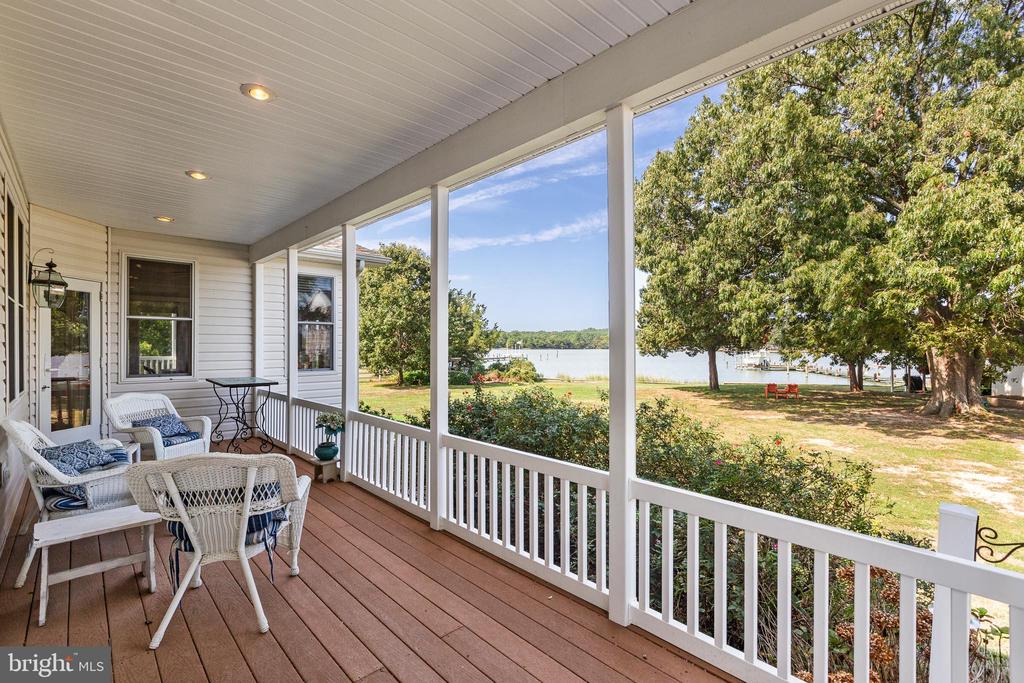 16405 FISHERMEN WAY