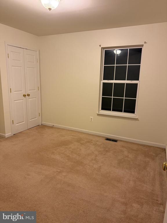 46112 SLYE WAY