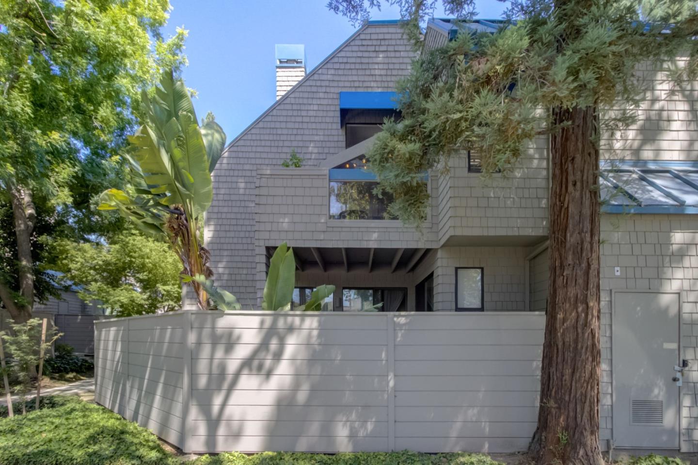 1181 Foxchase Drive