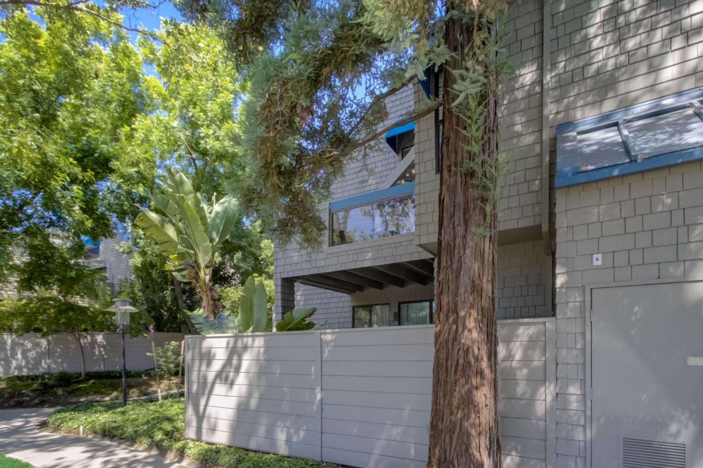 1181 Foxchase Drive
