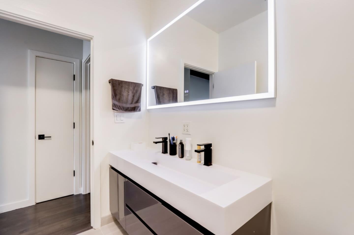 333 Santana Row Unit: 328