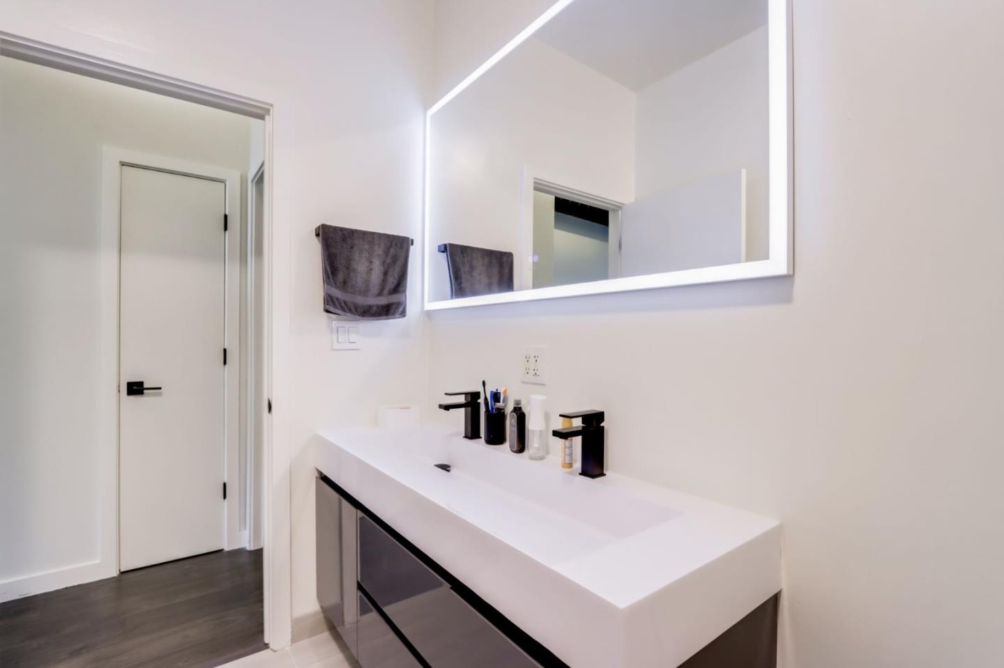 333 Santana Row Unit: 328