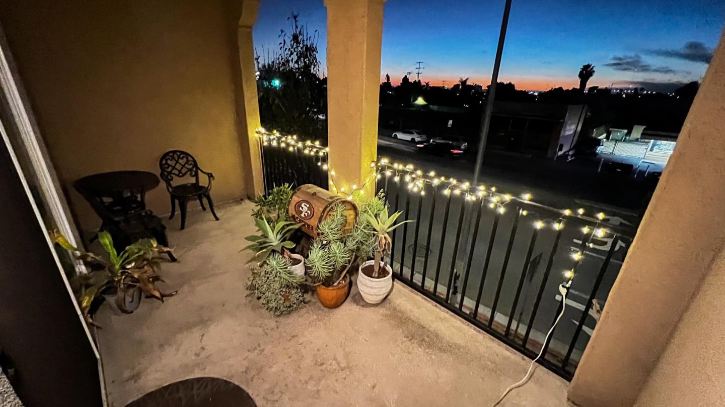 4300 Newton Avenue Unit: 74