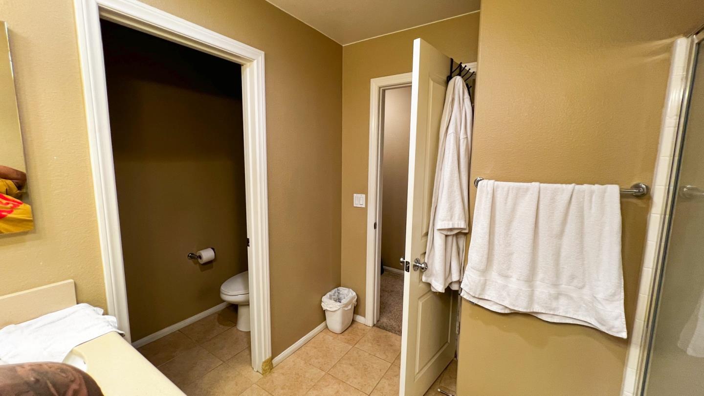 4300 Newton Avenue Unit: 74