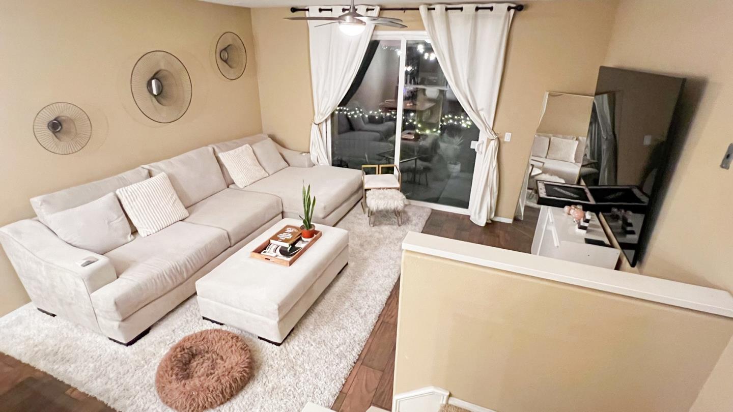 4300 Newton Avenue Unit: 74