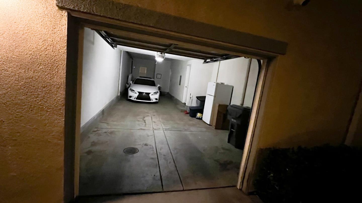 4300 Newton Avenue Unit: 74