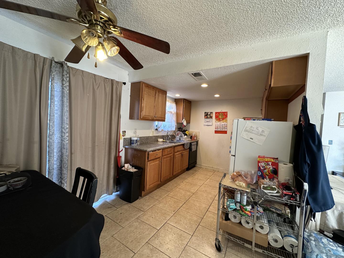 3825 Salters DR