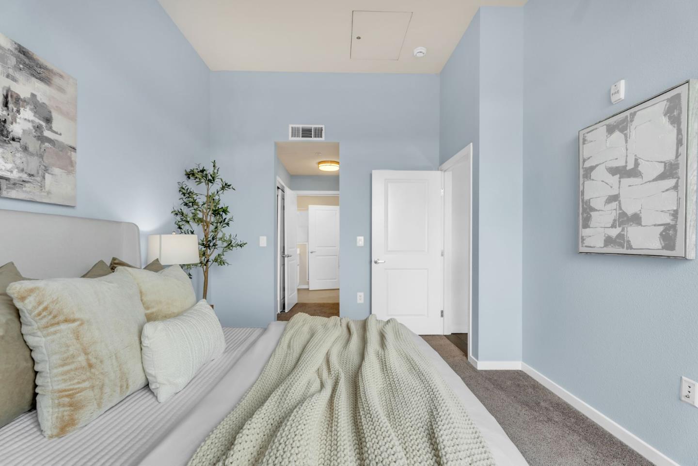 1488 El Camino Real P17