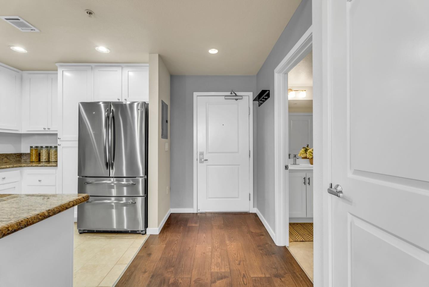 1488 El Camino Real P17