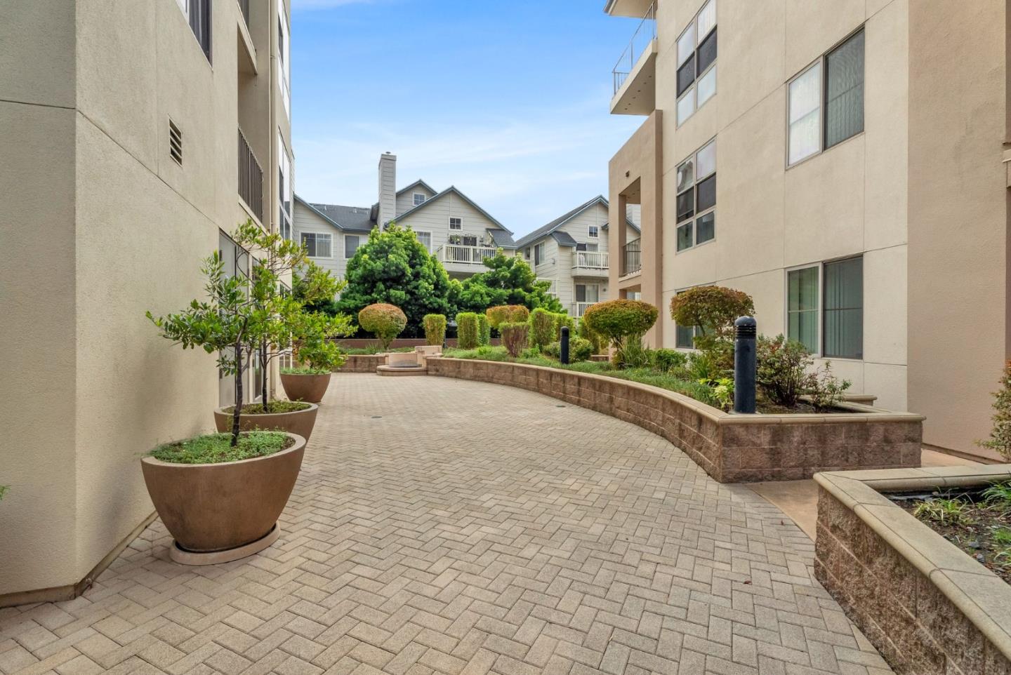 1488 El Camino Real P17