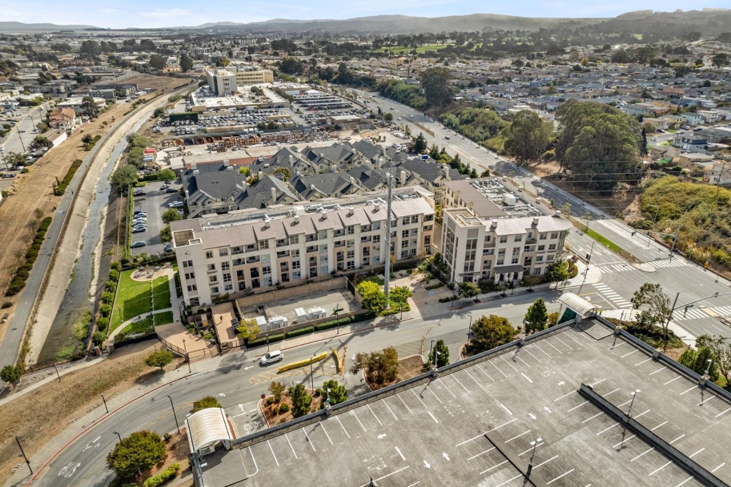 1488 El Camino Real P17