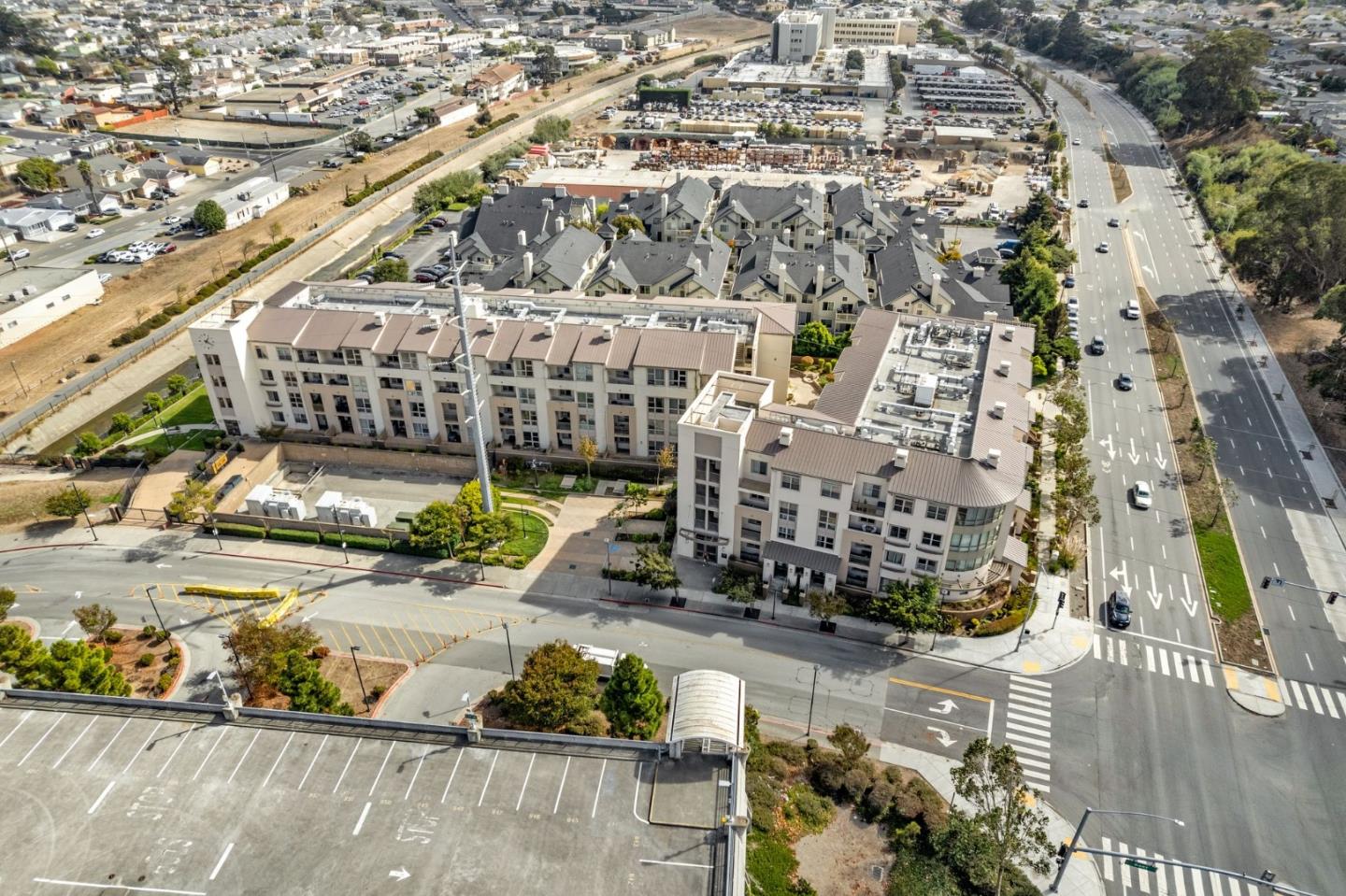 1488 El Camino Real P17