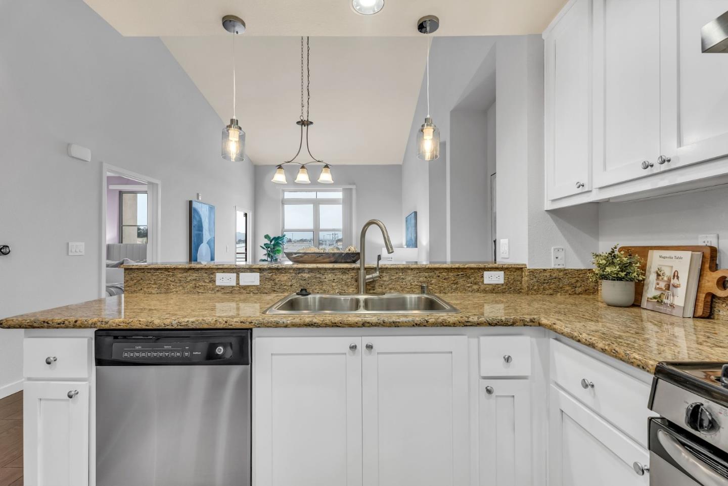 1488 El Camino Real P17