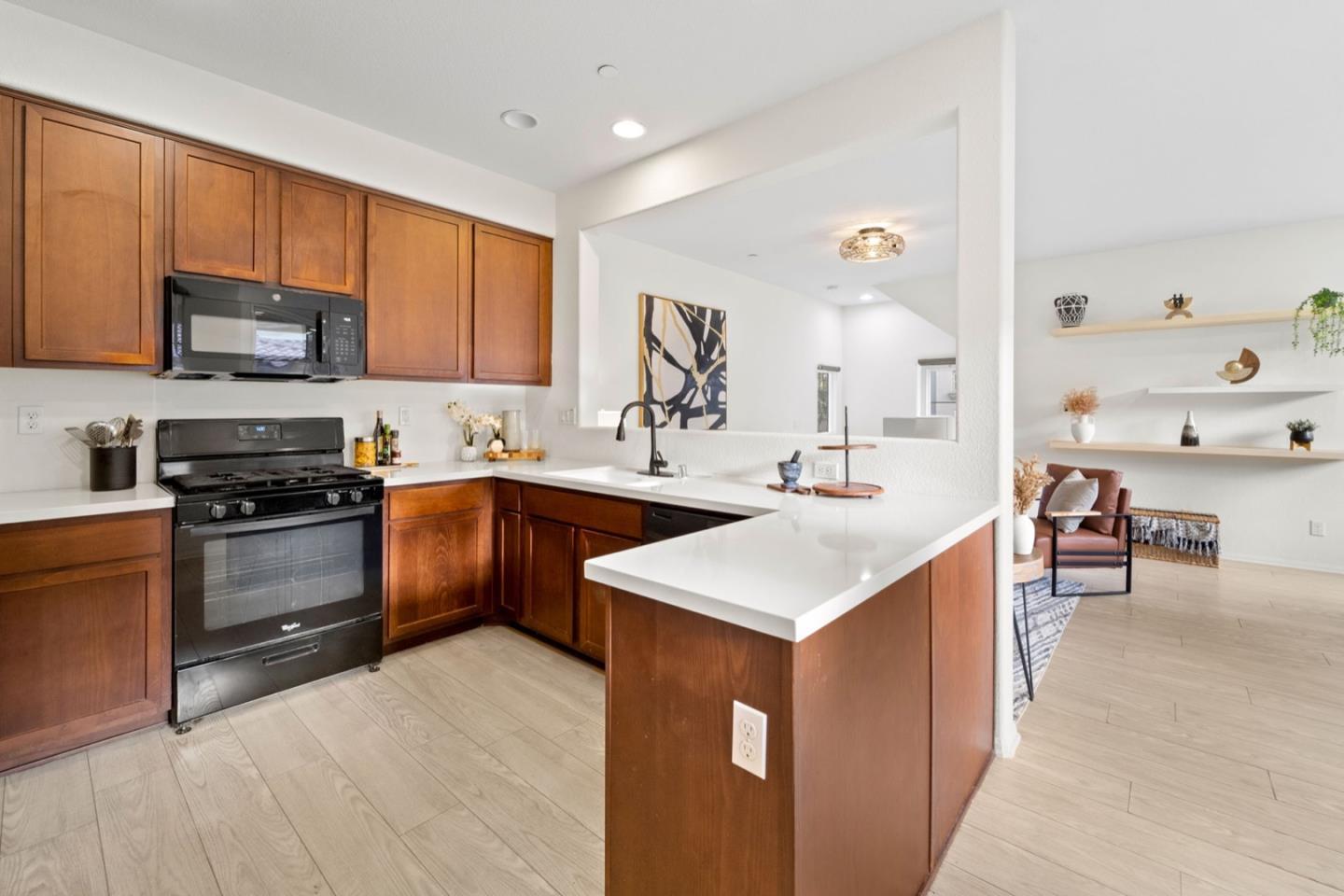 1627 Dunlin AVE 6