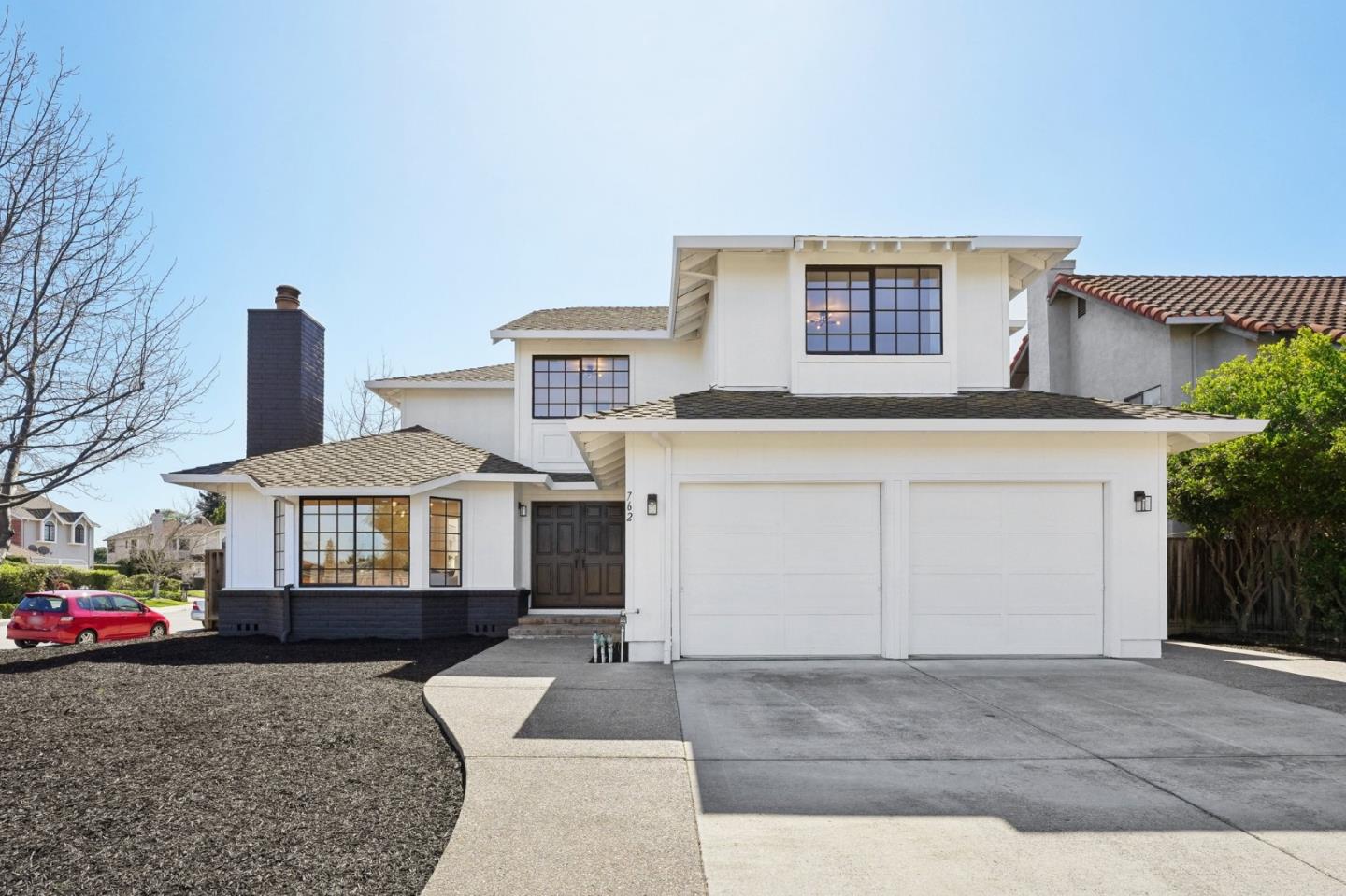 762 Carlisle WAY