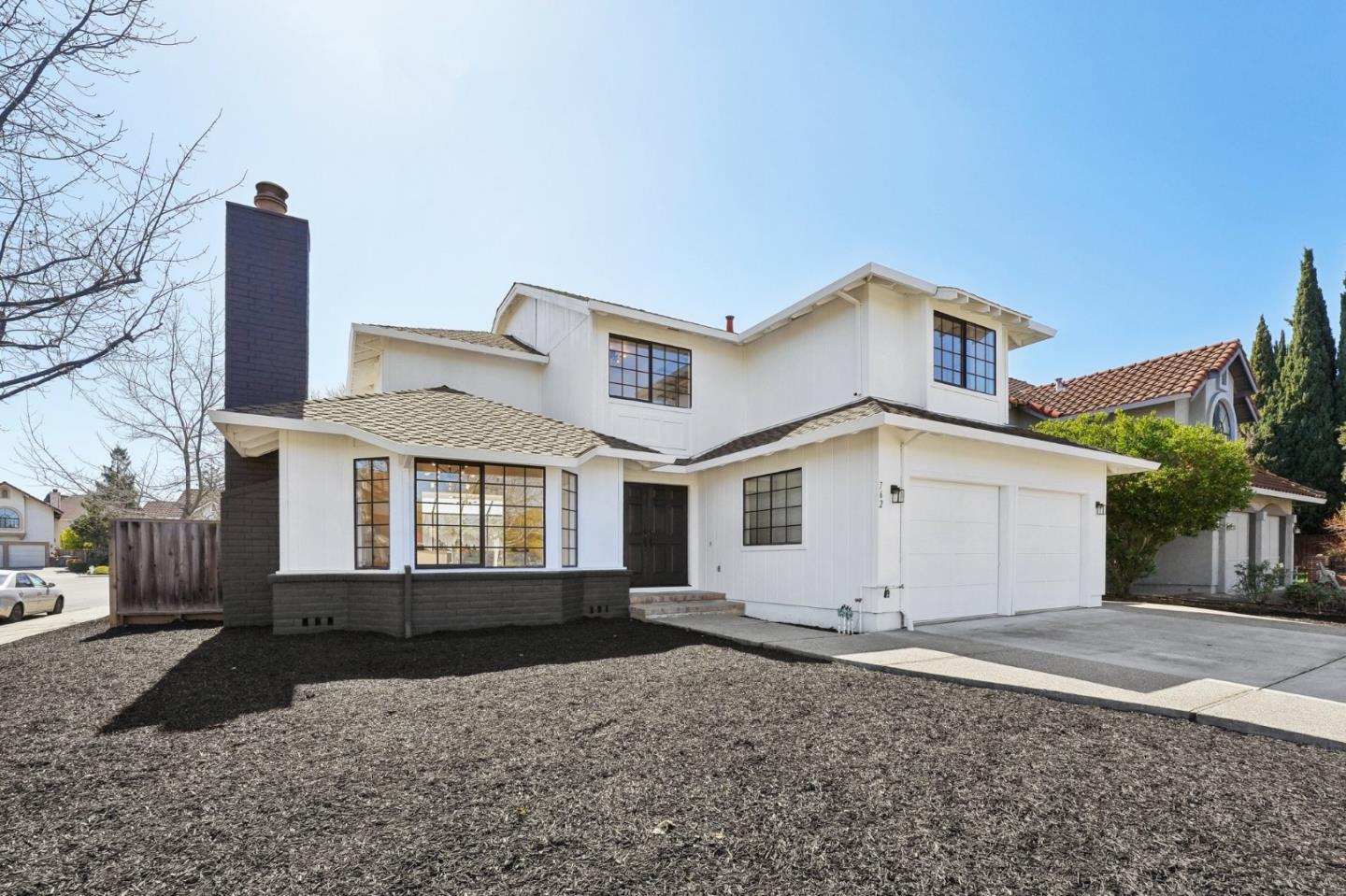762 Carlisle WAY