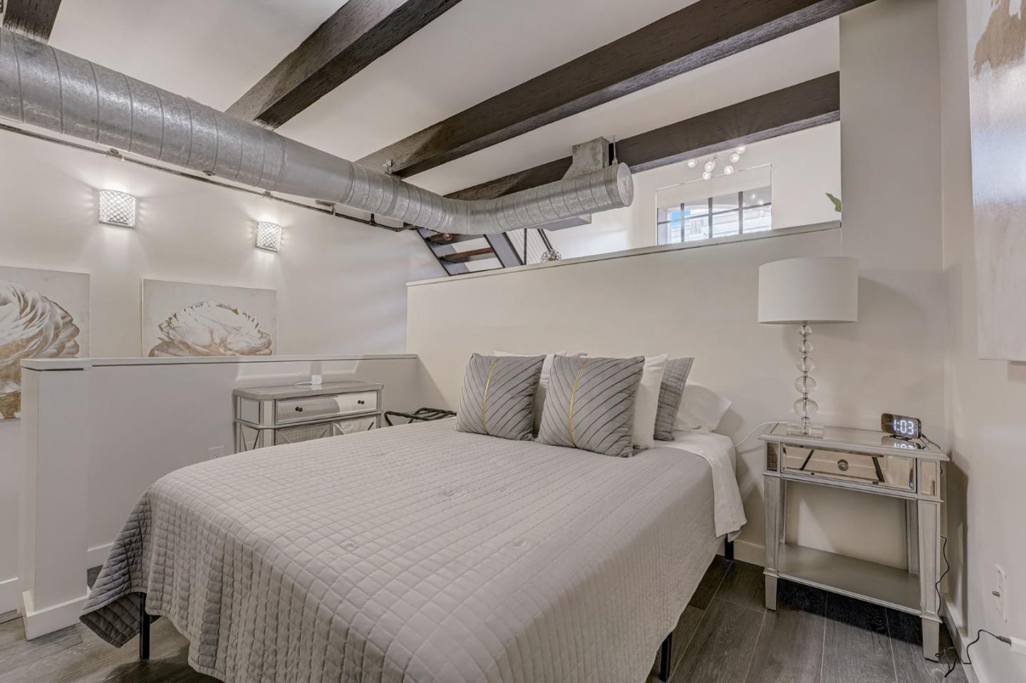 334 Santana ROW 329