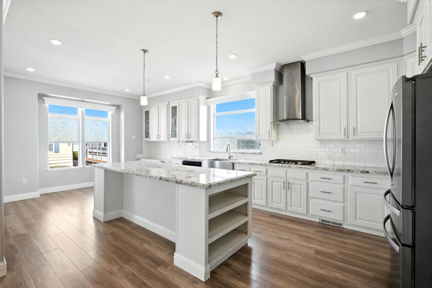 1225 Vienna Drive Unit: 666