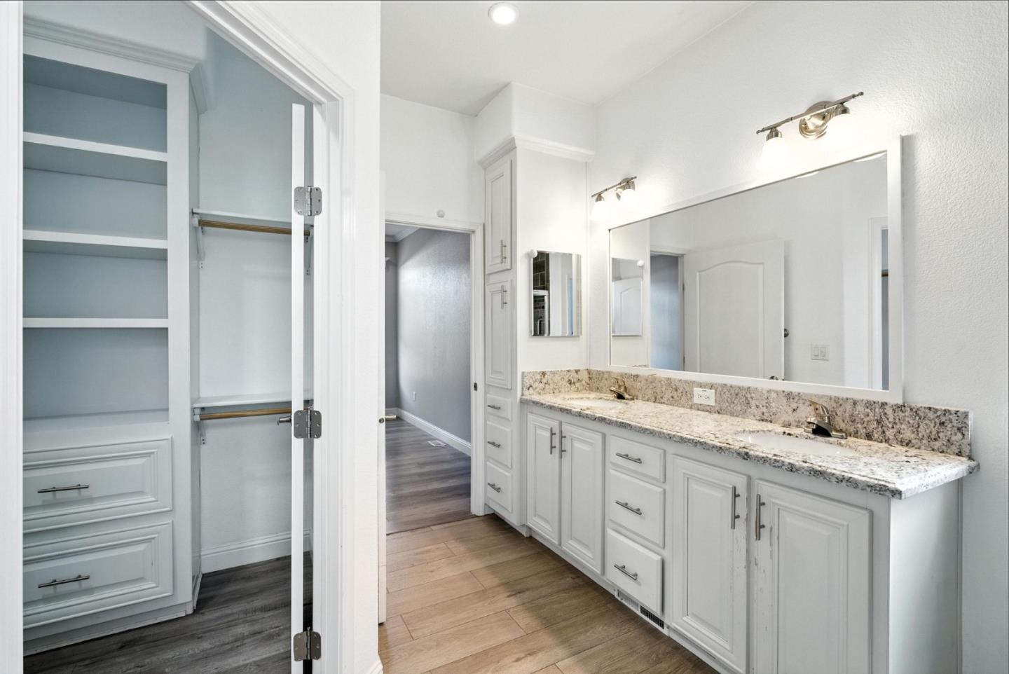 1225 Vienna Drive Unit: 666