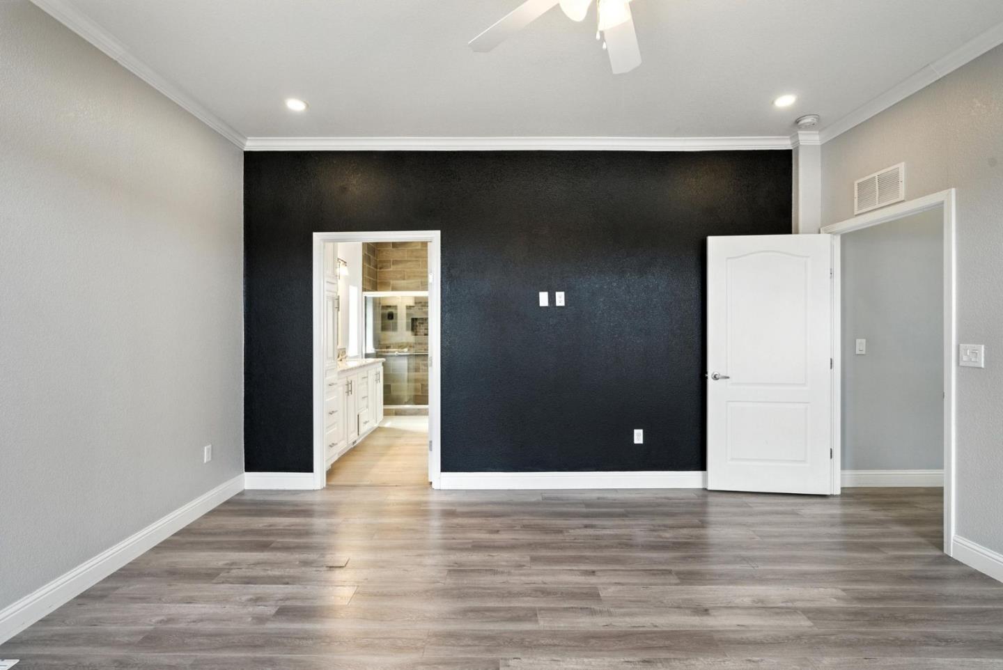 1225 Vienna Drive Unit: 666