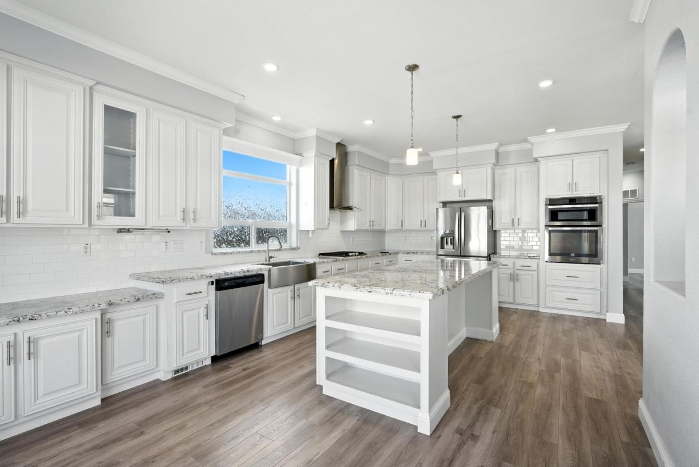 1225 Vienna Drive Unit: 666