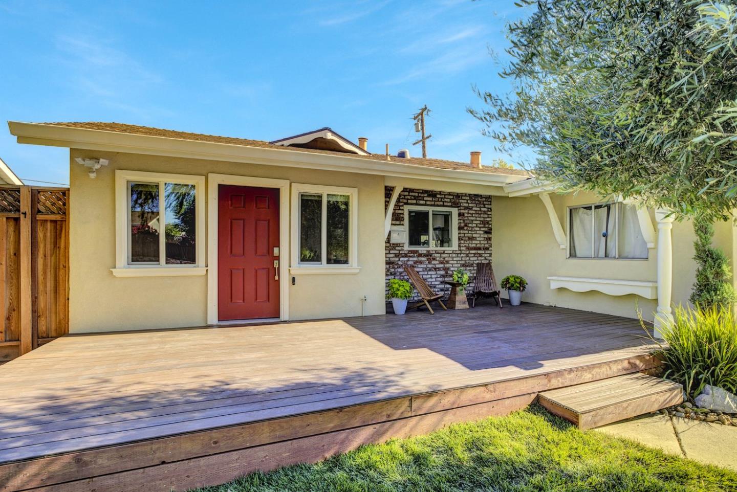 3308 Whitman Way