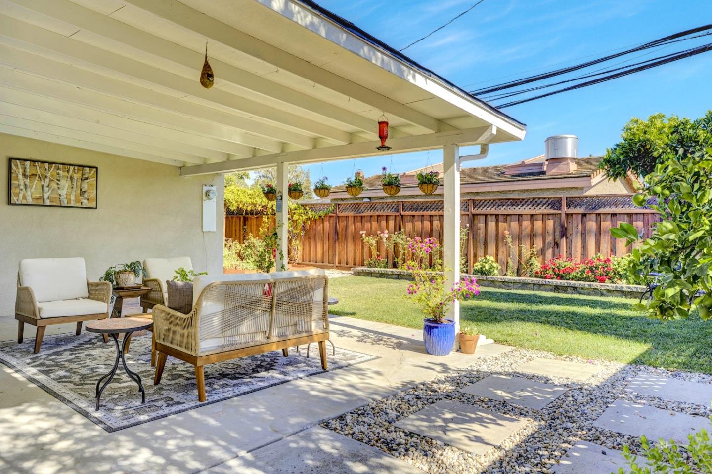 3308 Whitman Way