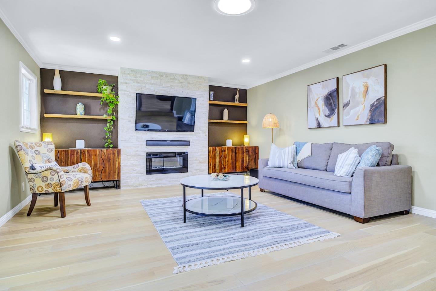 3308 Whitman Way