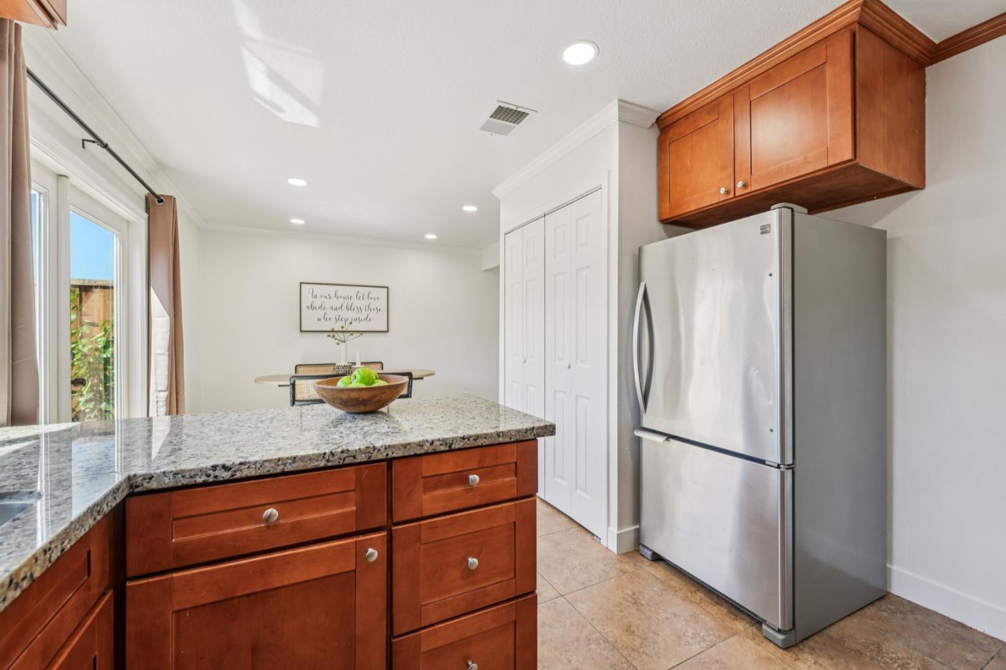 405 Don Carlos Court