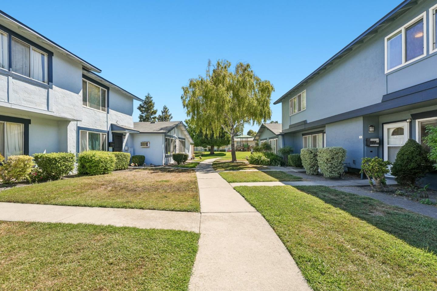 405 Don Carlos Court