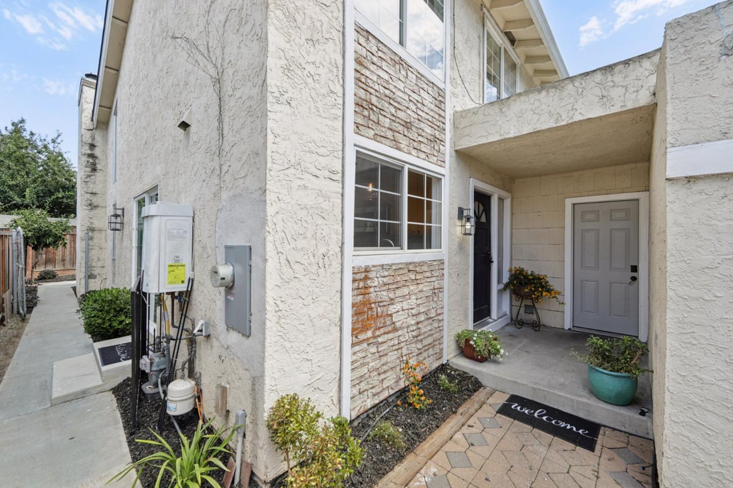 1040 North Capitol Avenue