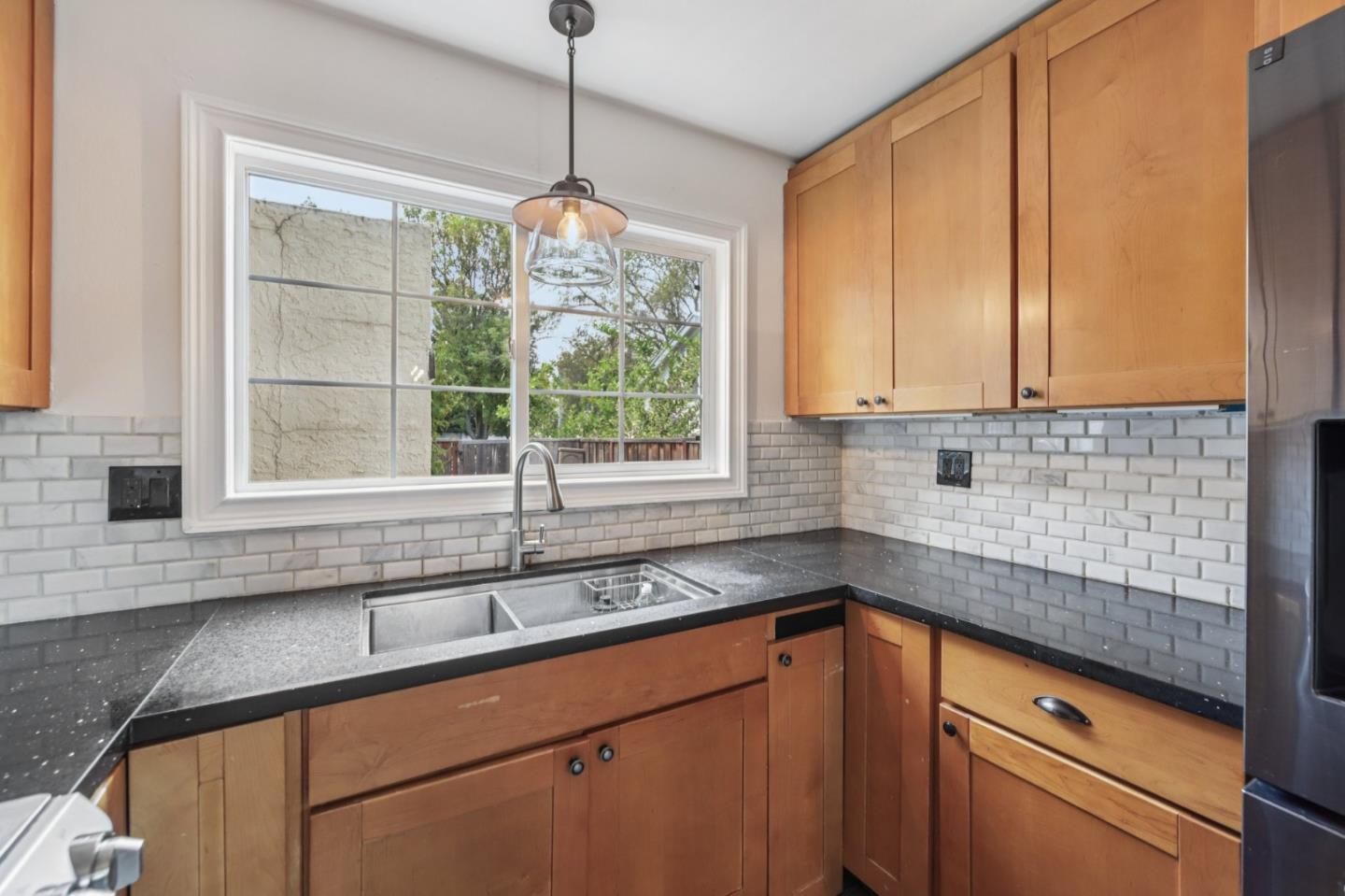 1040 North Capitol Avenue