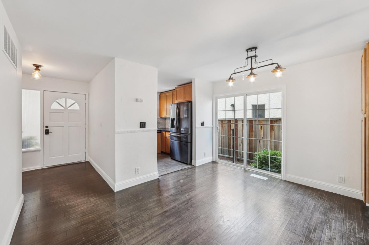 1040 North Capitol Avenue