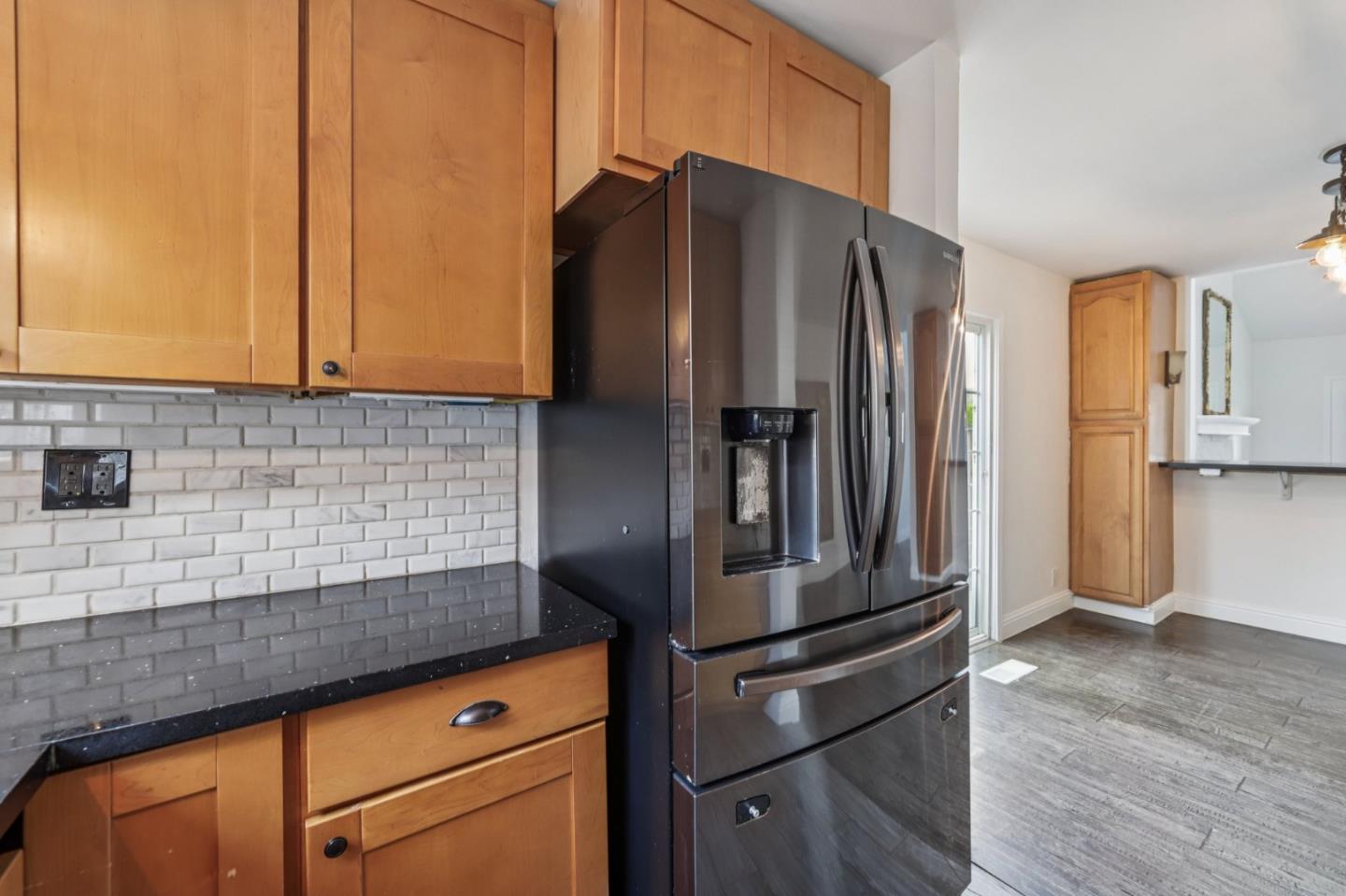 1040 North Capitol Avenue