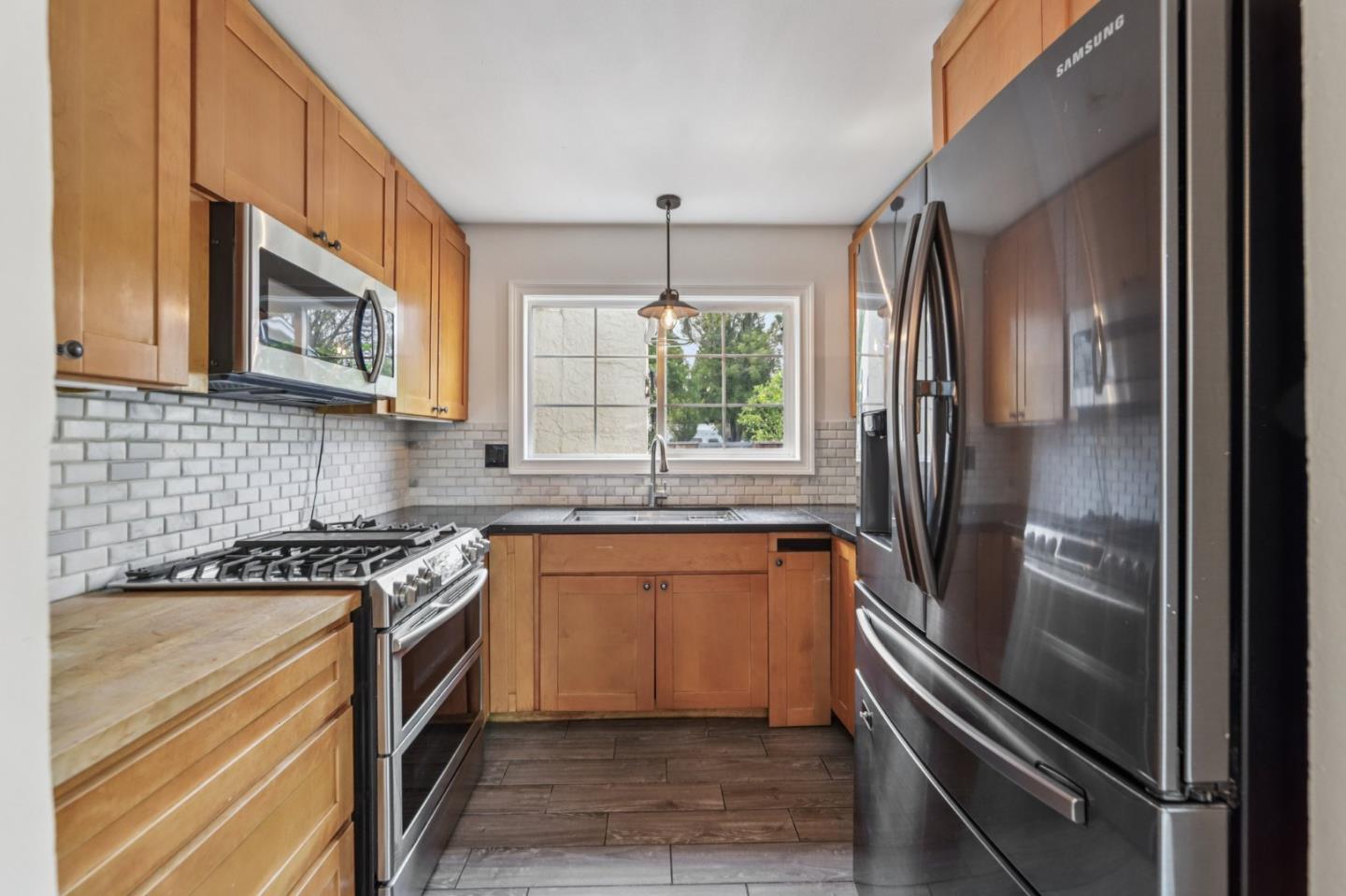 1040 North Capitol Avenue