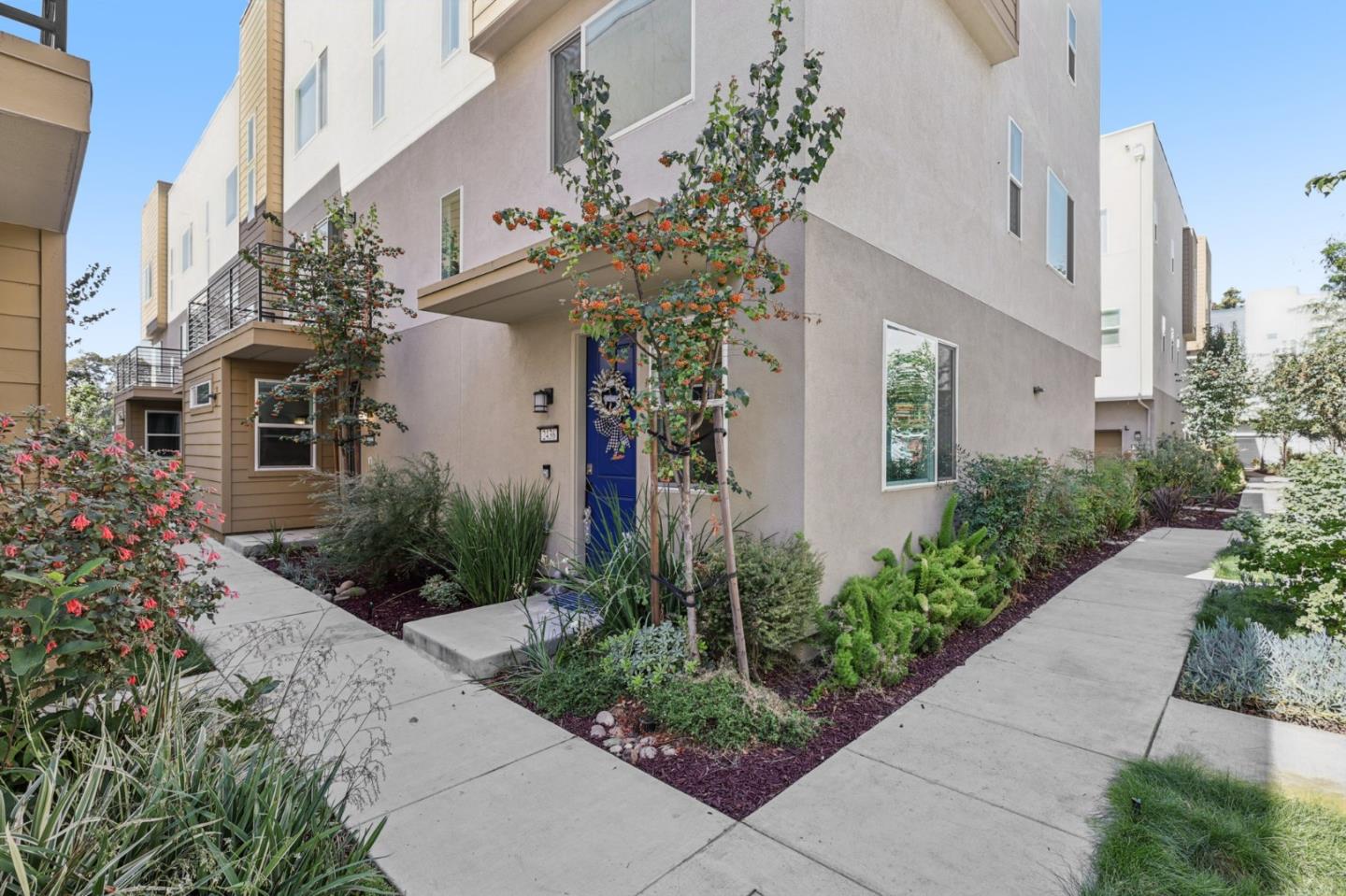2432 Kita Lane