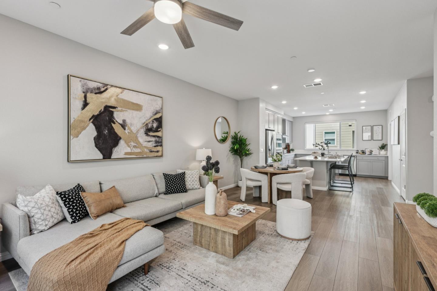 2432 Kita Lane