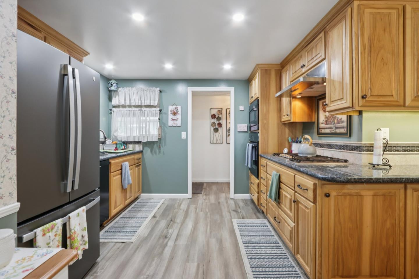 1490 Mount Diablo Avenue