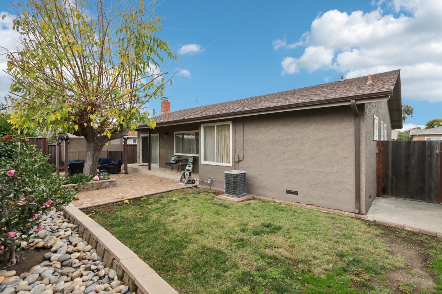 1490 Mount Diablo Avenue