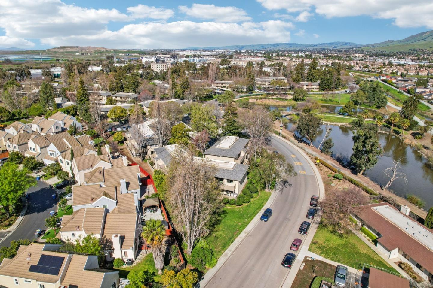 1006 North Abbott Avenue