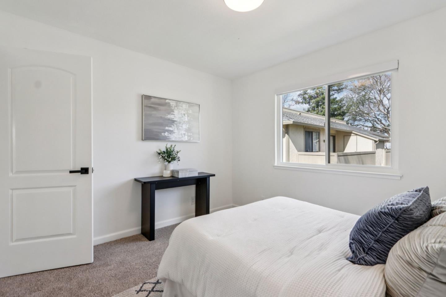 1006 North Abbott Avenue