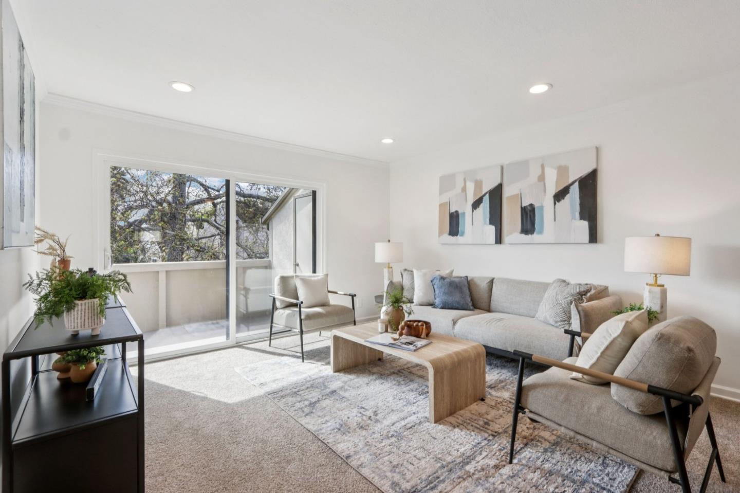 1006 North Abbott Avenue