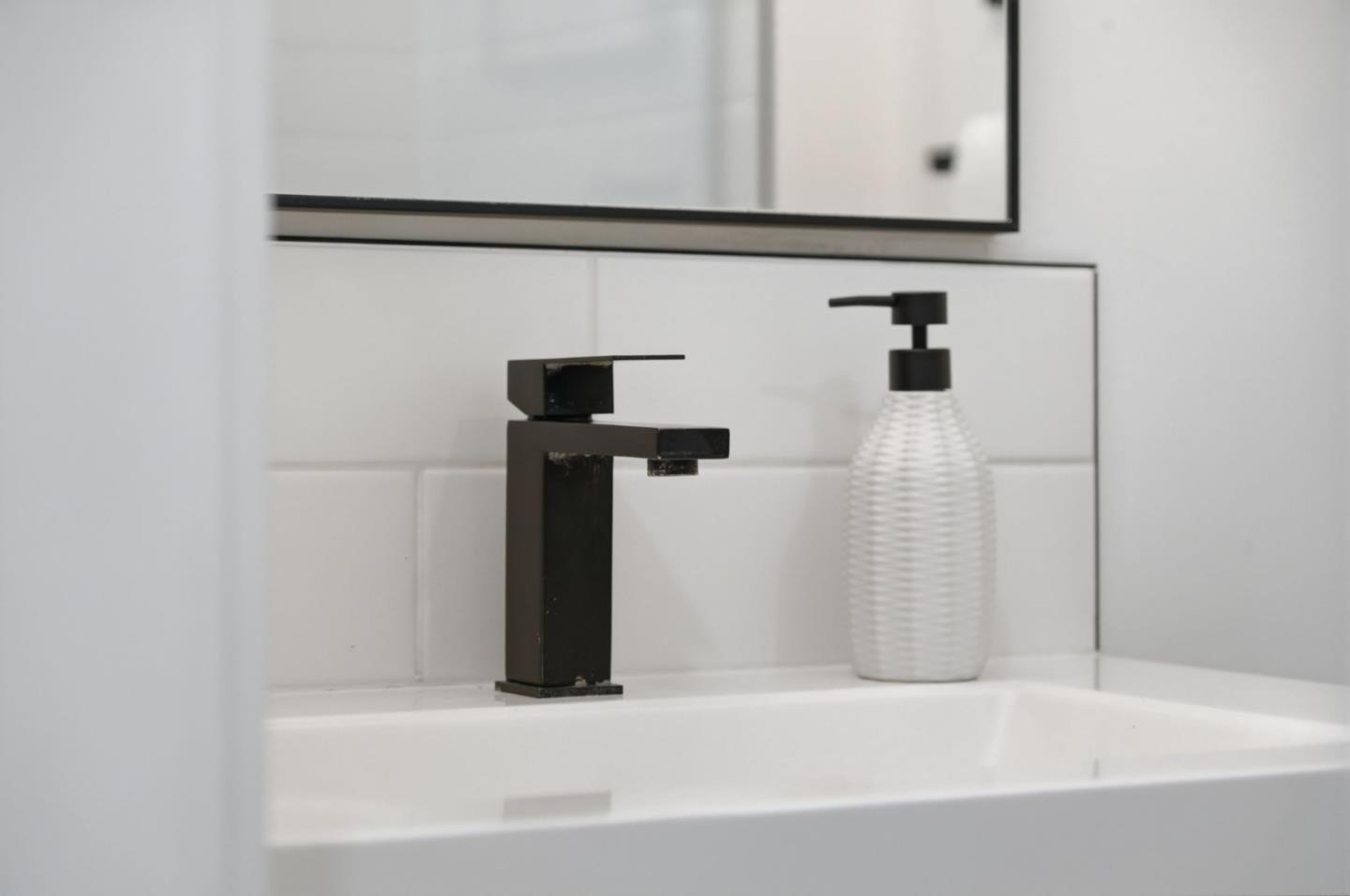 4610 Capitola Avenue