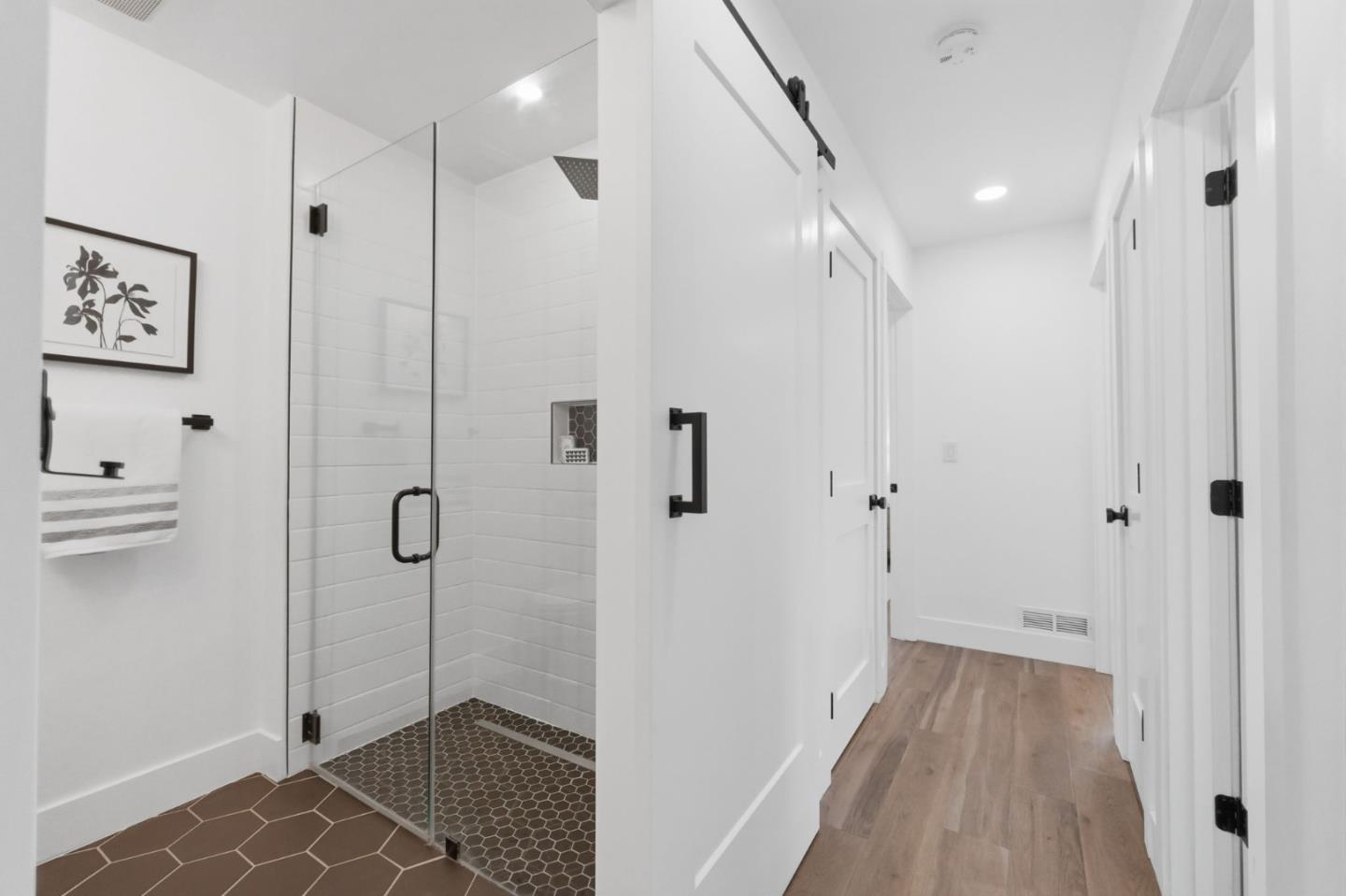 4610 Capitola Avenue