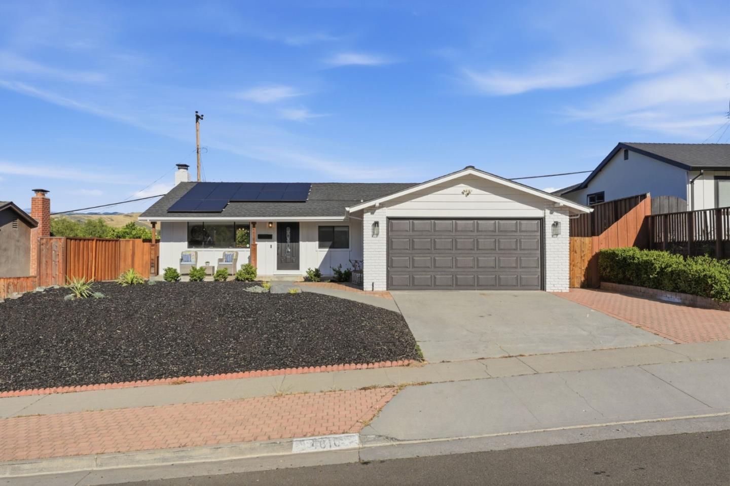 4610 Capitola Avenue